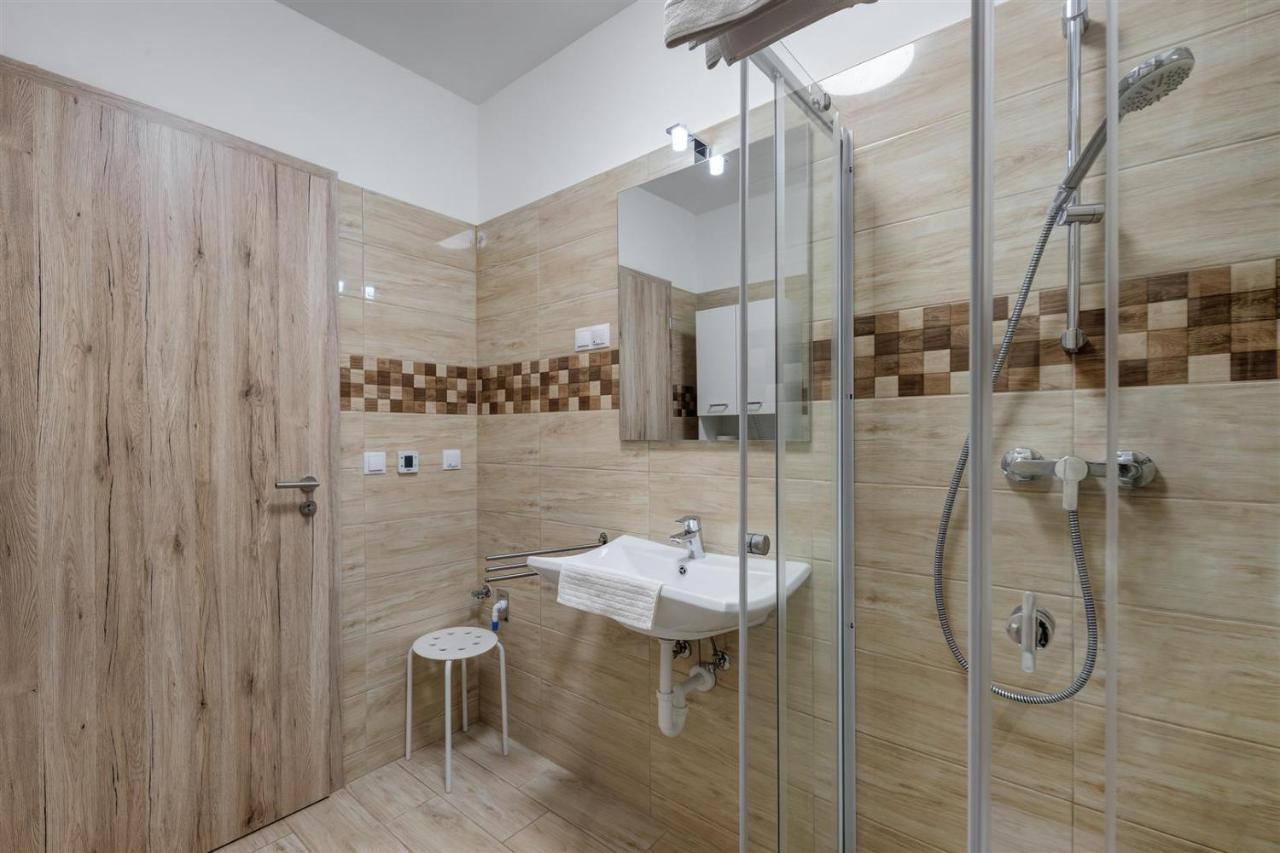 Leonardo Ground Apartment Budapeste Exterior foto